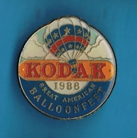 1 PIN'S  //    ** KODAK ** 1988 ** GREAT AMÉRICAN BALLOONFEST ** - Luchtballons