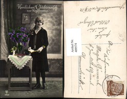 409574,Konfirmation Mädchen M. Bibel Tischchen Blumen - Comunioni