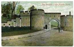 ARUNDEL CASTLE : NEW ENTRANCE LODGE - Arundel