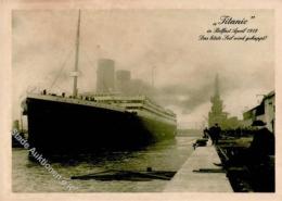 Schiff Ozeanliner Titanic In Belfast I-II (Wasserfleck) Bateaux Bateaux Bateaux - Zonder Classificatie