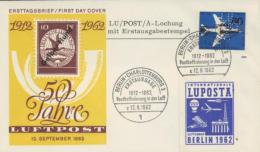 Flugpoststempel, BERLIN, LUPOSTA 1962, 60 Pf Blau, Mit Luposta"-Lochung Auf Sonderumschlag Mit Ersttag "BERLIN 12.9.62", - Ohne Zuordnung