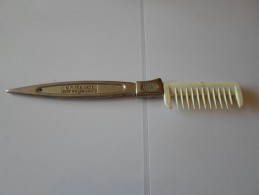 9 N  ANCIEN PEIGNE LAME  COIFFEUR OK TEL INTL PAT PEND 1973  N 3 **   A  SAISIR **** - Produits De Beauté