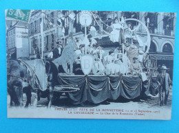 10 : TROYES : 1re FETE De La BONNETERIE , LA CAVALCADE Les 12 Et 13/09/1909 , C.P.A.,carte En Très Bon état ,animée - Carnaval