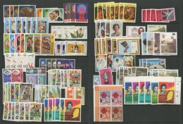 1965 TO 2002 GRENADA AND GRENADINES COLLECTION A Small Never Hinged Mint Collection Of Complete Sets &... - Grenada (...-1974)