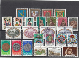 Liechtenstein 1977 Postfrisch Kompletter Jahrgang In Sauberer Erhaltung - Annate Complete