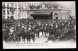 CPA PRÉCURSEUR- FRANCE- RECEPTION DES SOUVERAINS ÉTRANGERS A PARIS- ROI ET REINE D'ITALIE QUITTANT LA GARE- TRES ANIMÉ - Empfänge