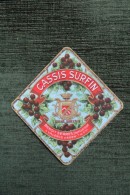 ETIQUETTE " CASSIS SURFIN ", BENOIT SERRES, Distillateur à VALENCE D'AGEN. - Autres & Non Classés