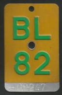 Velonummer Mofanummer Basel Land BL 82 - Nummerplaten