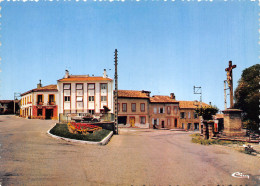 82-AUCAMVILLE- PLACE DE LA POSTE - Otros & Sin Clasificación