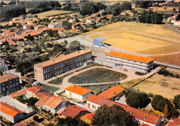 82-MONTECH- VUE AERIENNE LA MAISON DE RETRAITE ET LE STADE - Montech