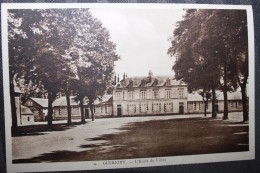 Z1  - GUERIGNY - L'école De Filles - Guerigny