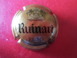 RUINART. QUART. Or Foncé Et Noir. Boucle En Haut Du T - Ruinart Ruinart Reims