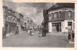 02-CHAUNY- RUE DE LA CHAUSSEE - Chauny