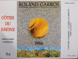 ETIQUETTE De VIN " CÔTES-du-RHÔNE 1986 " - Roland Garros - Appel. Contrôlée - Caves De Laudun -12,5° - 75cl - Parf. état - Golf