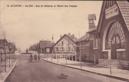 59----AULNOYE----la Cité-rue De Bellevue Et L´école Des Garçons---voir 2 Scans - Aulnoye