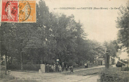 79 - COULONGES SUR L'AUTIZE - Gare - Chemin De Fer - Train - Coulonges-sur-l'Autize