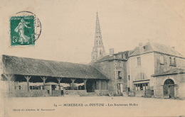 MIREBEAU EN POITOU - Les Anciennes Halles - Mirebeau