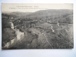 CPA "Saint Mamet - Vallée De La Cère - Le Pont Des Excures Et La Route" - Saint-Mamet-la-Salvetat