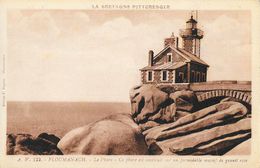 Ploumanach - Le Phare Construit Sur Un Formidable Massif De Granit Rose - Collection A. Waron - Carte A.W. Non Circulée - Vuurtorens