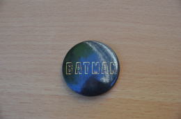 REF Y2  : Badge Ancien Epok 1980 Punk Pop Hard Rock Pin's BATMAN - Musique