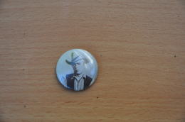 REF Y2  : Badge Ancien Epok 1980 Punk Pop Hard Rock Pin's James Dean - Musique