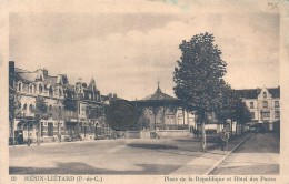 PAS DE CALAIS - 59 - HENIN LIETARD - Place De La République Et Hôtel Des Postes  - Kiosque - Henin-Beaumont