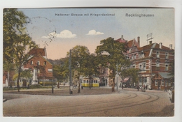 CPSM RECKLINGHAUSEN (Allemagne-Rhénanie Du Nord Westphalie) - Halterner Strasse Mit Kriegerdenkmal - Recklinghausen