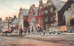 06142 "NORTH COTSWOLD HOUNDS LEAVING LYGON ARMS HOTEL  BROADWY - WORCHESTERSHIRE - ENGLAND " CART. ORIG. SPEDITA 1906 - Autres & Non Classés