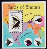 1978 Bhutan - Oiseaux S/s Maps Geography Oriole Bird And Map Souvenir Sheet  Scott 326 MNH - Geography