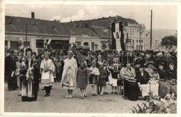 ** T2 1938 Ipolyság, Sahy; Országzászló Szentelés, Bevonulás / Flag... - Zonder Classificatie