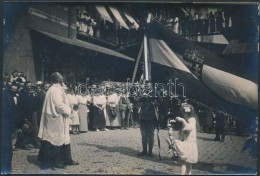 Cca 1910-15 Korabeli Fotó: Hadba Induló Katonáknak. Zászlószentelés.... - Other & Unclassified