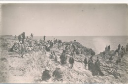 CPA 85 SION SUR L'OCEAN Carte-photo Groupe Dans Les Rochers - Saint Gilles Croix De Vie