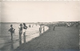 CPA 85 SION SUR L'OCEAN Carte-photo Sur La Plage Les Pieds Dans L'eau - Saint Gilles Croix De Vie