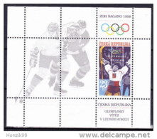 1998 BF 6 Praga Médaille D'or Hockey Sur Glace Aux J.O. De Nagano - Blokken & Velletjes