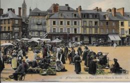 CPA Marché Non Circulé AVRANCHES - Mercados