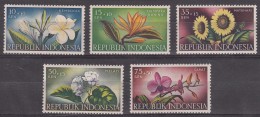 Indonesia Flowers 1957 Mi#205-209 Mint Never Hinged - Indonesien