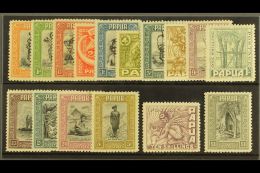 1932-40 Pictorials Set Complete, SG 130/145, Very Fine Mint, The 5d With Perf Fault (16 Stamps) For More Images,... - Papouasie-Nouvelle-Guinée