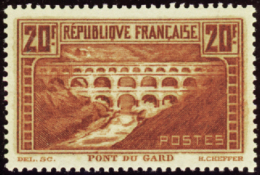 N°262 20f Pont Du Gard   Qualité:* Cote:325€ - Altri & Non Classificati