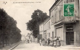 LES AIX-D'ANGILLON LE MAIL TRES ANIMEE - Les Aix-d'Angillon