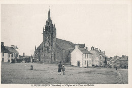 29 // GUERLESQUIN   L'église Et La Place Du Marché 6 - Guerlesquin