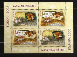 Roumanie 2005 N° BF 289 Ou 4976 / 7 X 2 ** Europa, Gastronomie, Cheval, Raisin, Arc, Chien, Chasse, Vin, Carotte, Canard - Ongebruikt