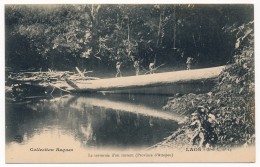 CPA - LAOS - La Traversée D'un Torrent (province D'Attopeu) - Collection Raquez - Très Bel Etat - Laos