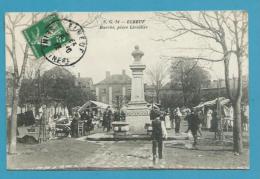 CPA - Métier Marchands Ambulants Le Marché Place Lécallier ELBEUF 76 - Elbeuf