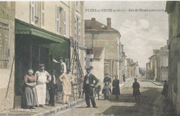 78 Flins Sur Seine Rue De Maule ( Côté Nord ) Rééditionde Carte Postale Ancienne Cecodi  TBE - Flins Sur Seine