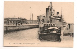 DUNKERQUE,,,,,L' ECLUSE  TRYSTAM,,,,,REMORQUEUR,,,,,2  CACHETS P R Au VERSO,,,,,TBE - Tugboats