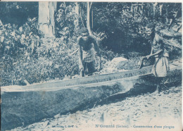 Gabon N'gounie Construction D'une Pirogue - Gabon