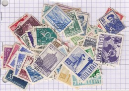 Roumanie  Lot De 50 Timbres Semi Moderne - Collections