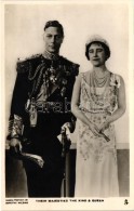 ** T1 Their Majesties The King & Queen; George VI And Elizabeth. Camera Portrait By Dorothy Wilding - Non Classés