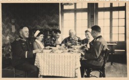 * T1/T2 Artillerie-Offiziere Am Tisch / Wehrmacht Artillery, German Officers At The Dining Table, Photo - Ohne Zuordnung