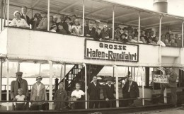 T2 1936 Hamburg, Hafen Rundfahrt / Cruise Ship Passengers, Photo - Zonder Classificatie